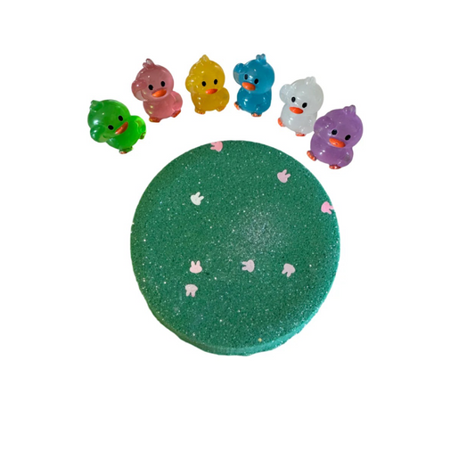 Bath Bomb - Cute Duck Surprise - Frosted Carrot Cake -  AGES 3+ Toy Inside